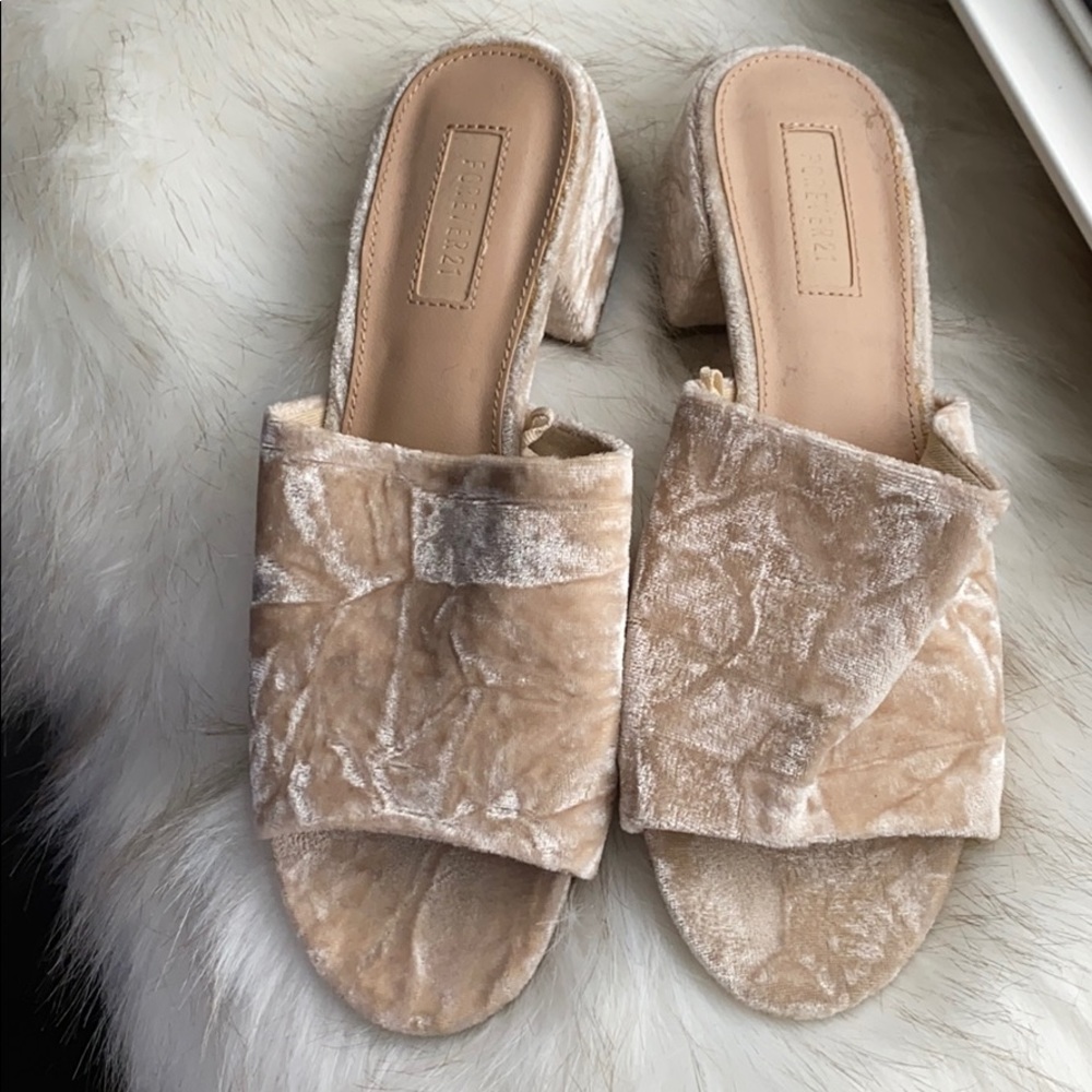 Velvet chunky heel sandal